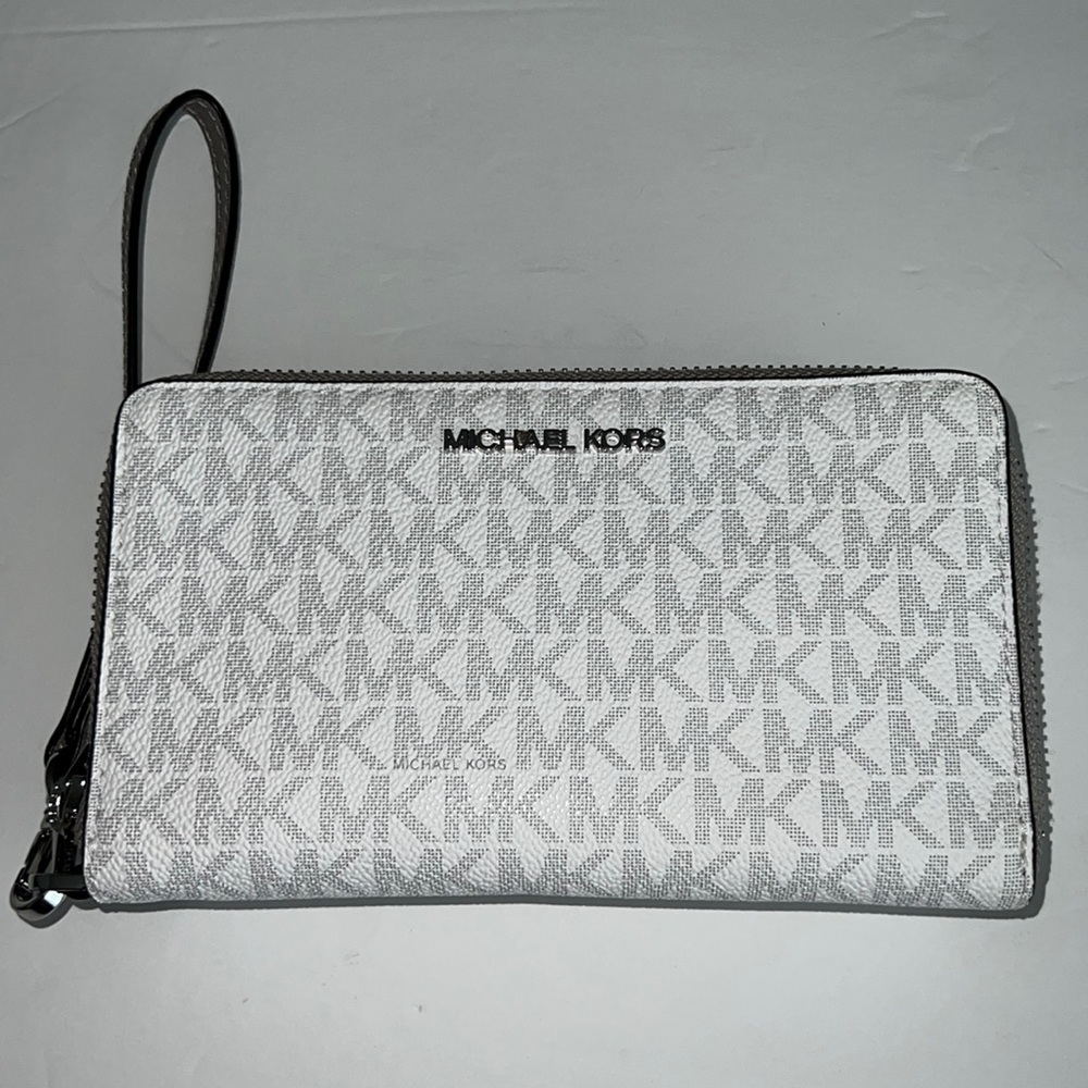 Michael Kors wristlet logo gray fits cell phone. Brand new! Make offer!!